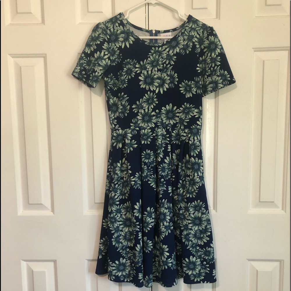 Lularoe dress size small, never worn